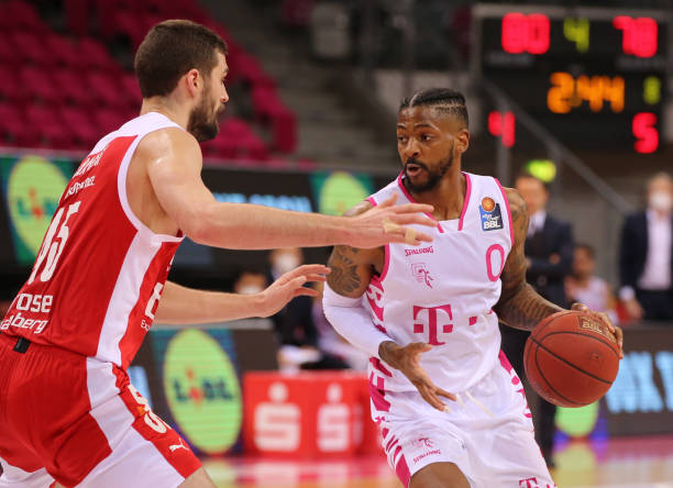 季成绩不佳 季成绩不佳