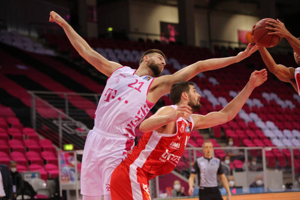 缺少一个既 缺少一个既